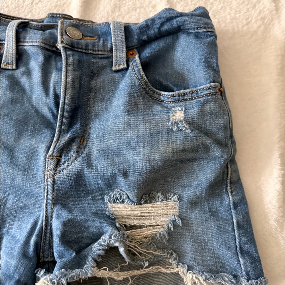 Levi’s High Rise Distressed Stretch Shorts Size 24 - Picture 2 of 9
